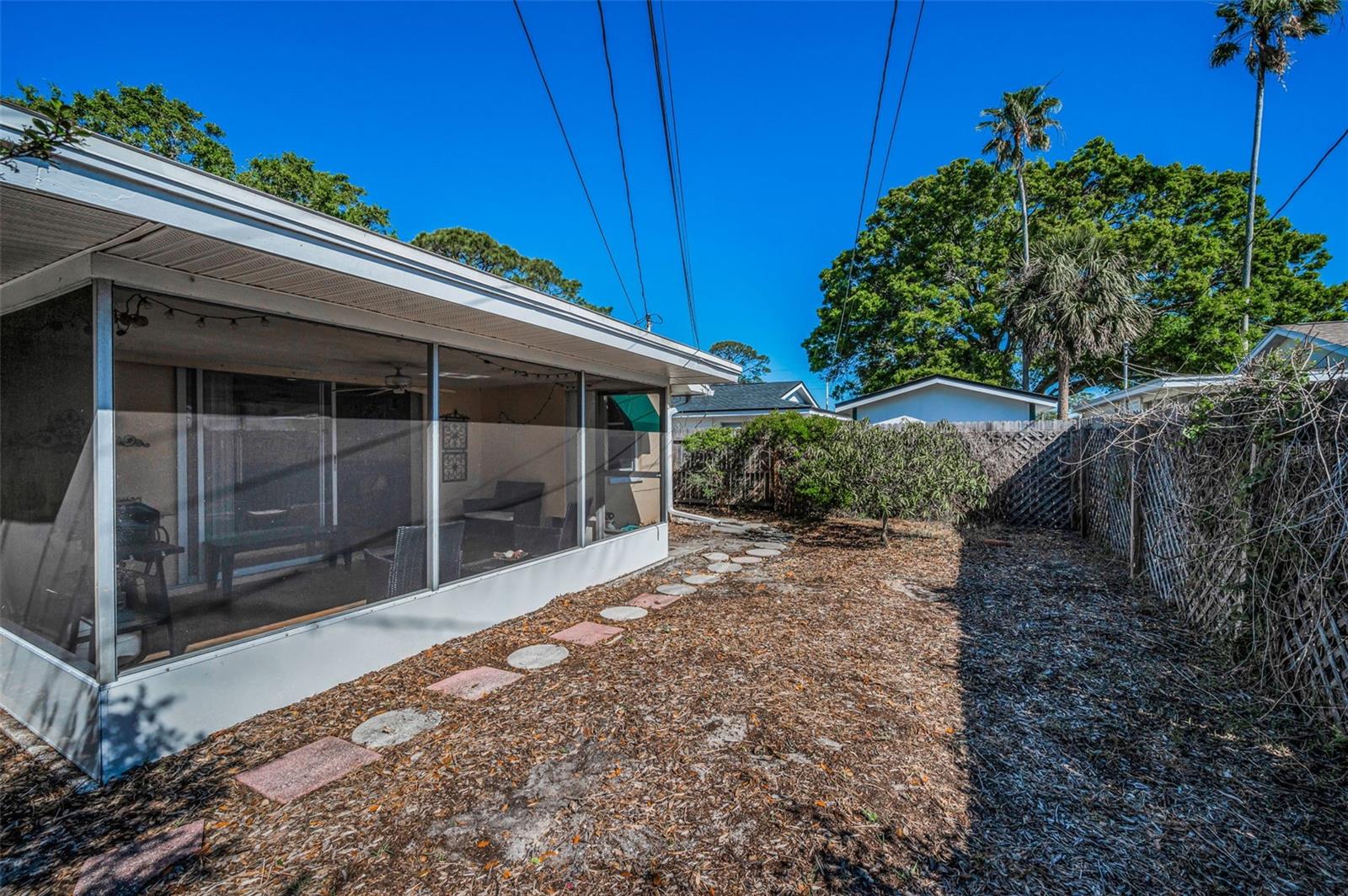 2053 JEFFERSON AVE, DUNEDIN, FL, 34698
