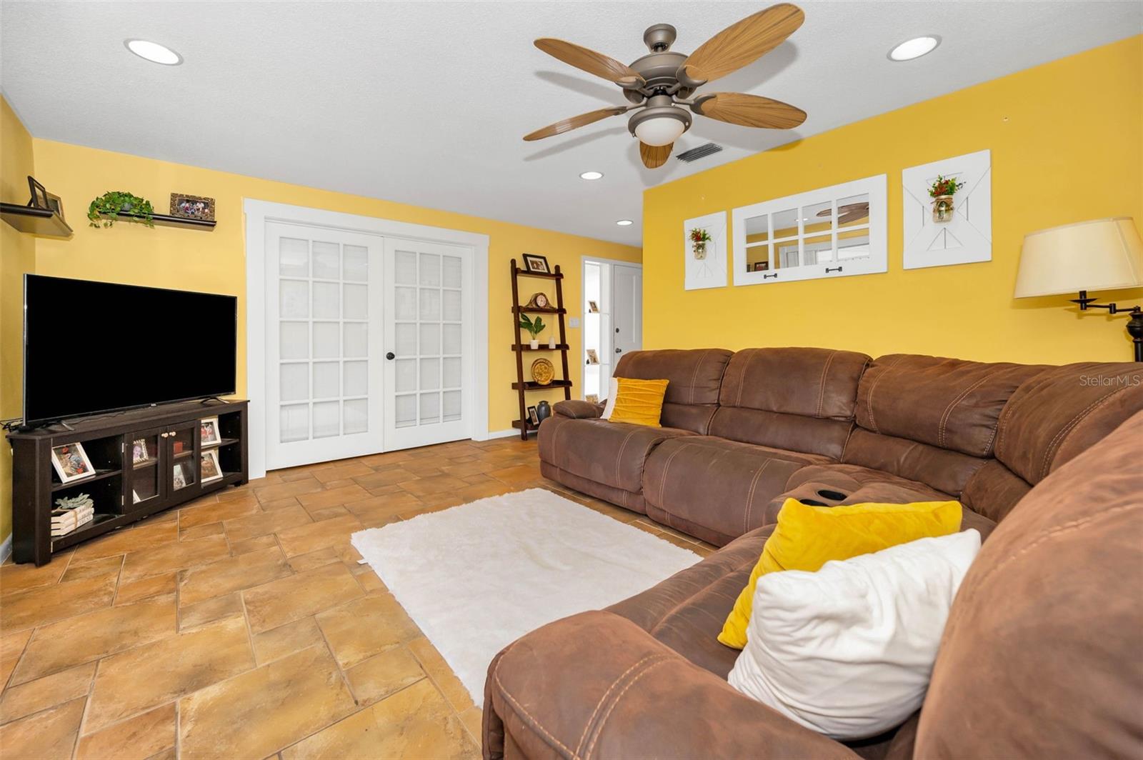 2053 JEFFERSON AVE, DUNEDIN, FL, 34698