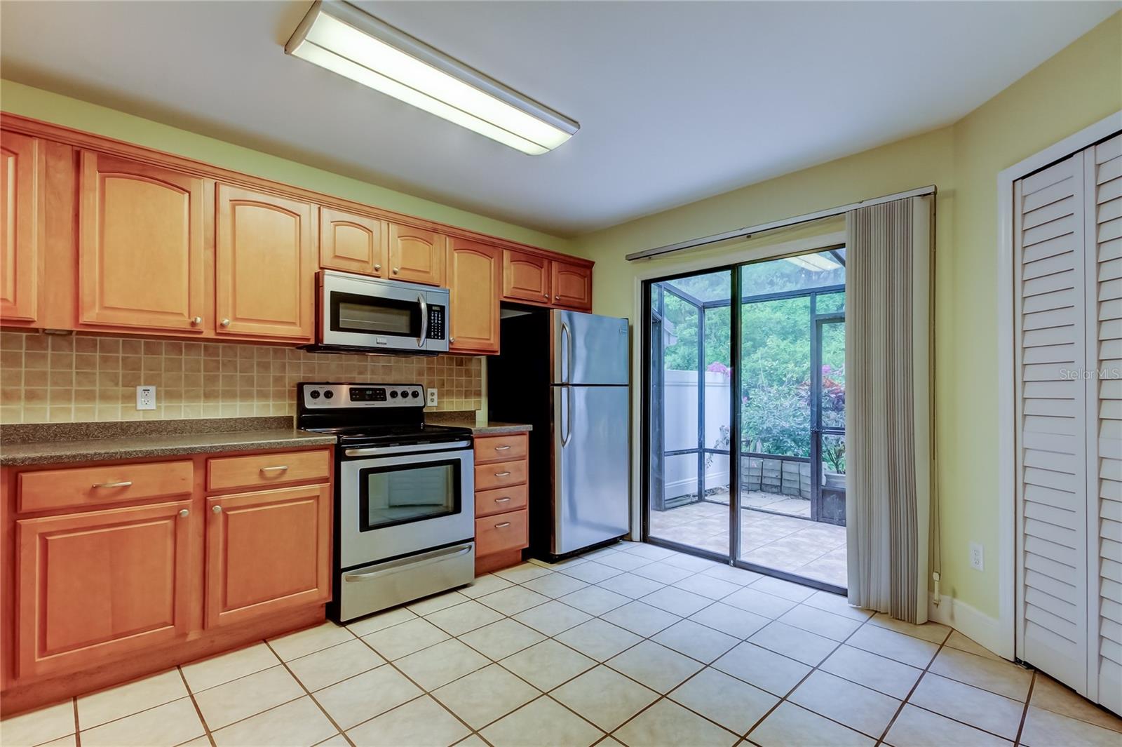 5100 BURCHETTE RD #602, TAMPA, FL, 33647