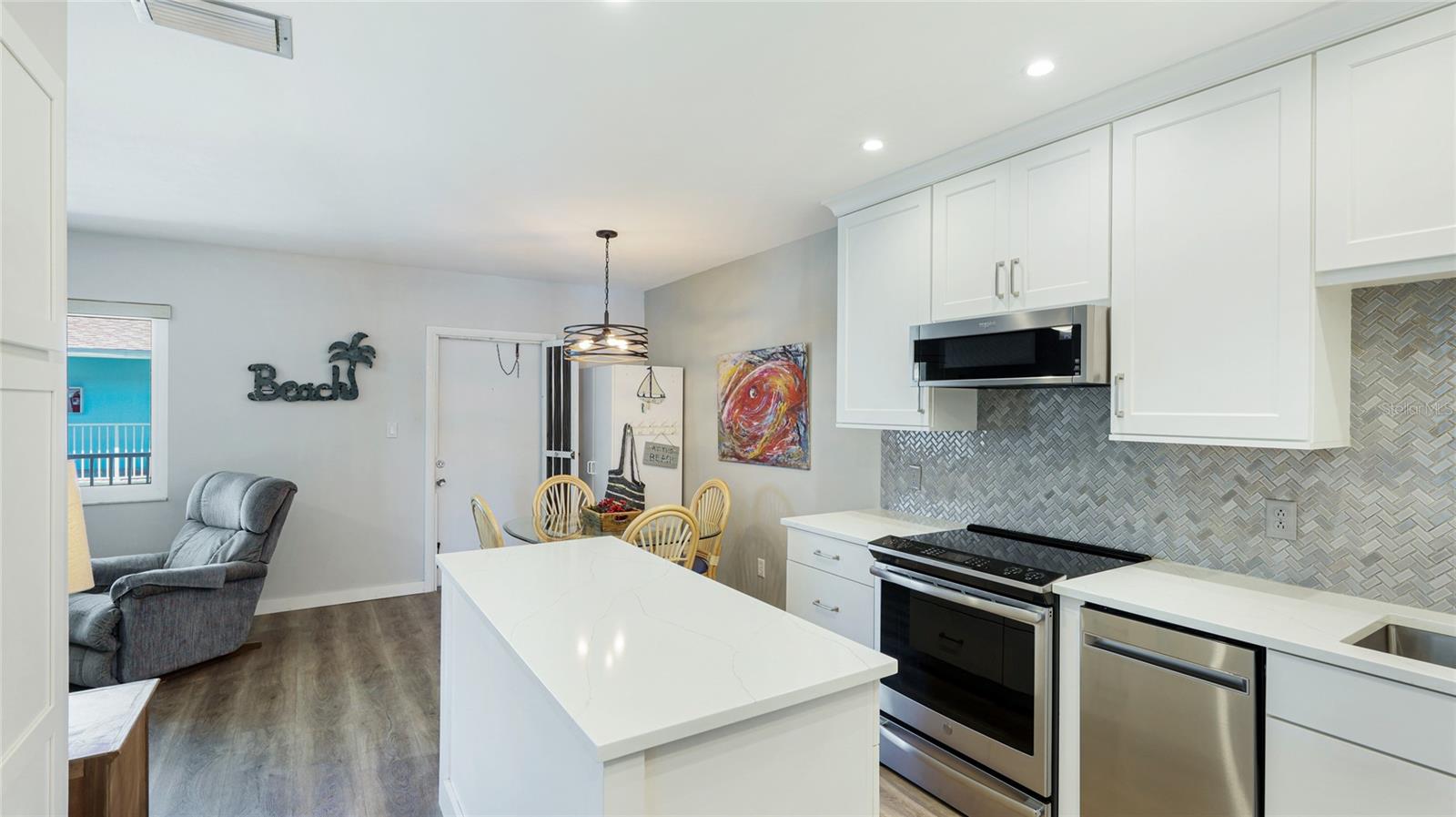 117 7TH ST N #14, BRADENTON BEACH, FL, 34217