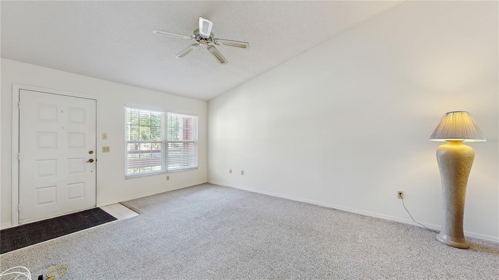 TB8366549 Property Photo