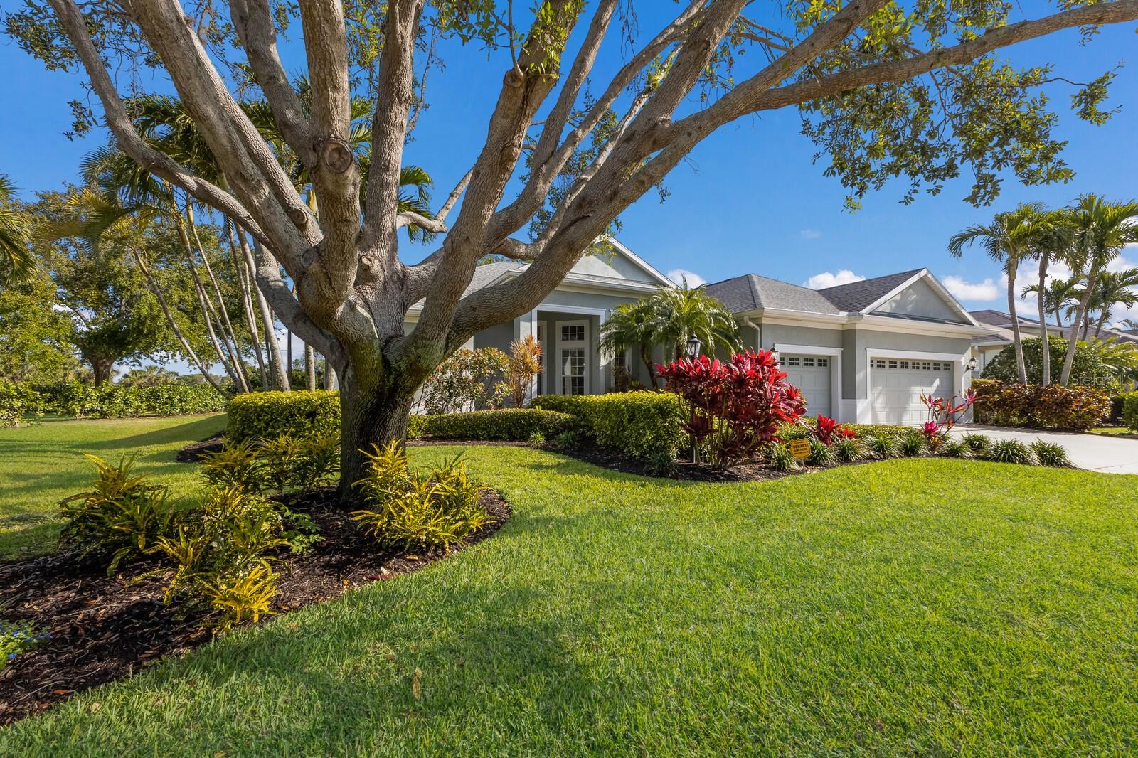 8850 17TH AVENUE CIR NW, BRADENTON, FL, 34209