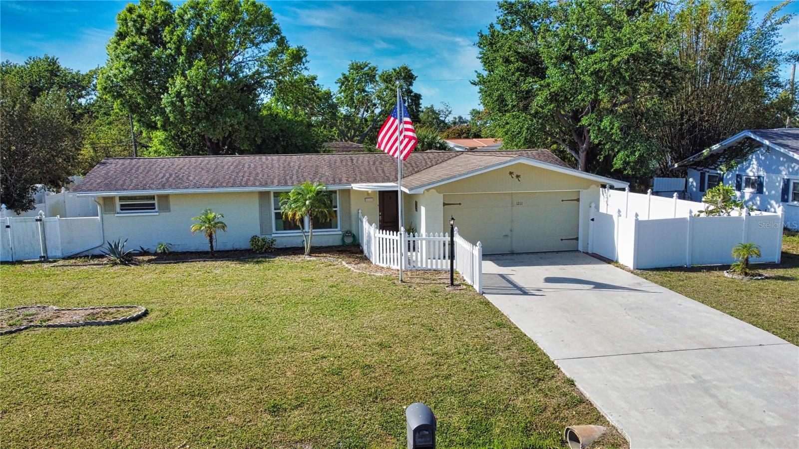 1211 LAUREL AVE, VENICE, FL, 34285