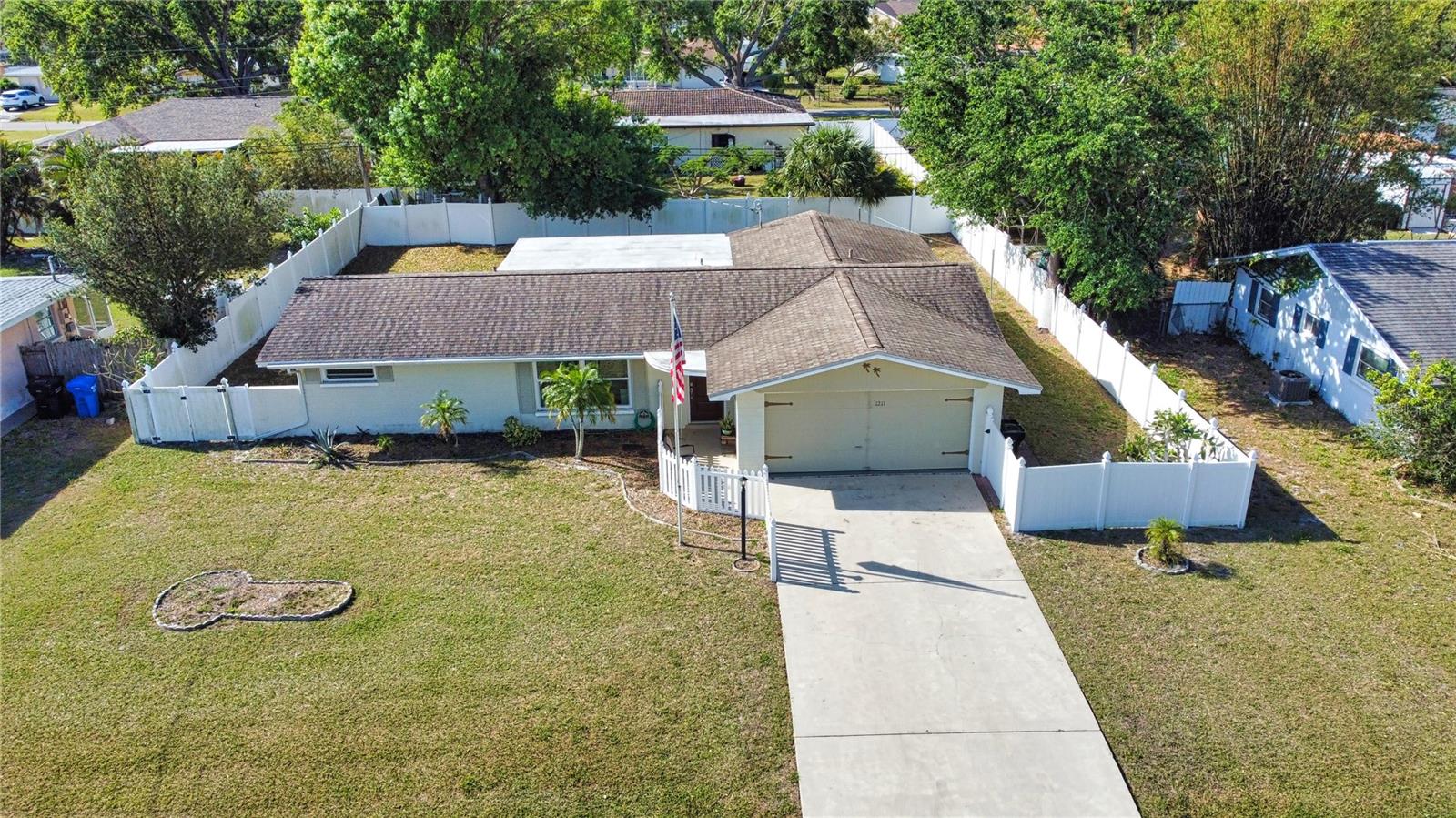 1211 LAUREL AVE, VENICE, FL, 34285