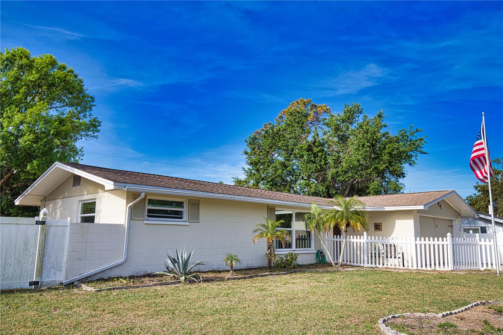 1211 LAUREL AVE, VENICE, FL, 34285