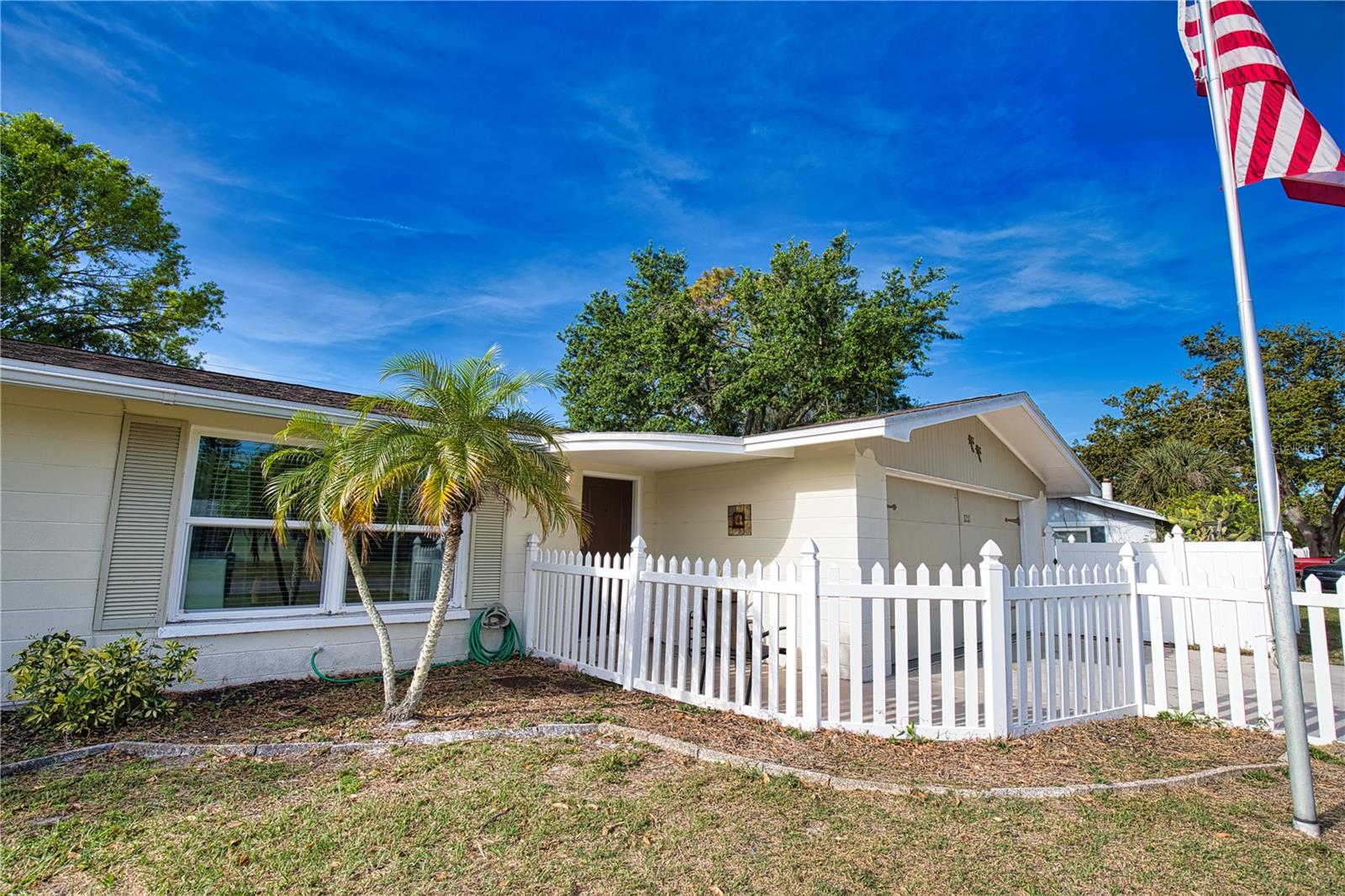 1211 LAUREL AVE, VENICE, FL, 34285