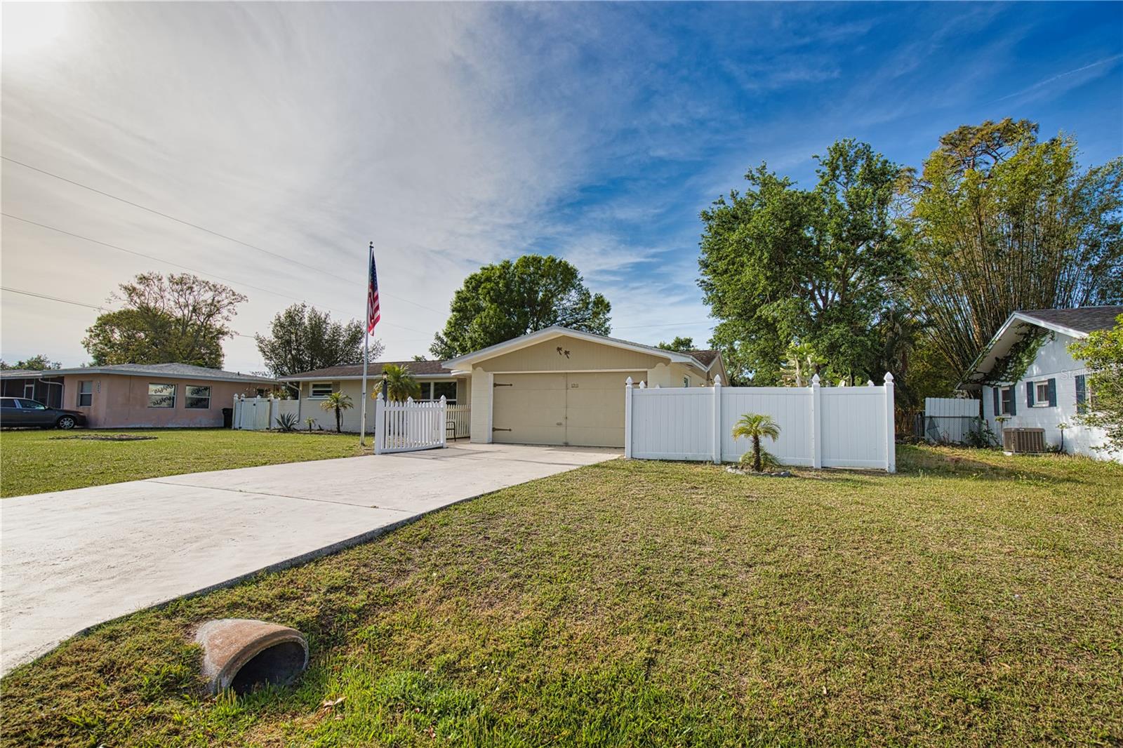 1211 LAUREL AVE, VENICE, FL, 34285