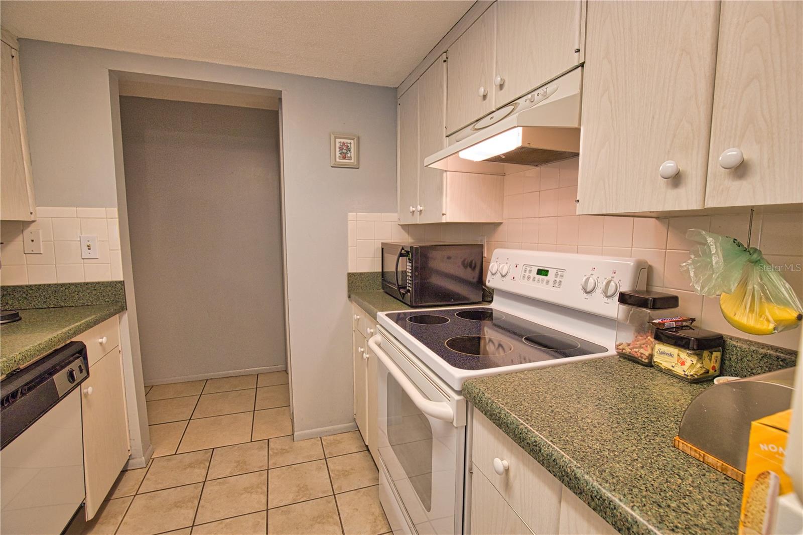 1211 LAUREL AVE, VENICE, FL, 34285