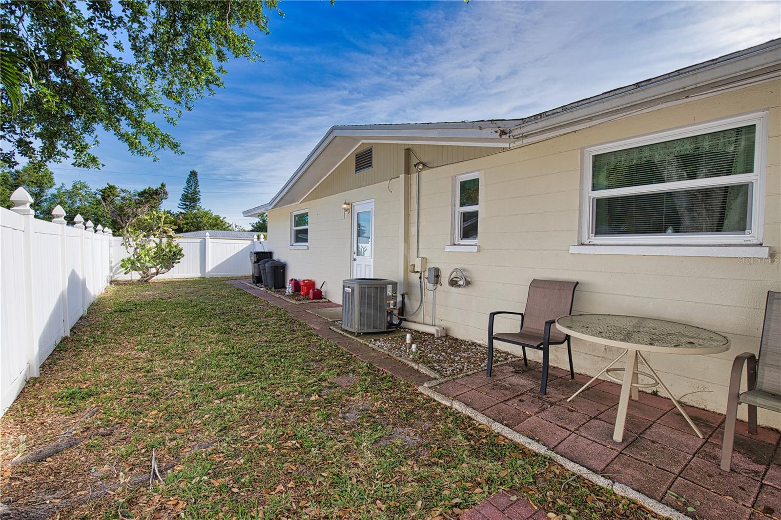 1211 LAUREL AVE, VENICE, FL, 34285
