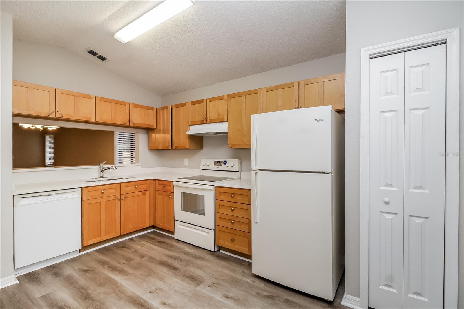 1802 WATERBEACH CT, APOPKA, FL, 32703