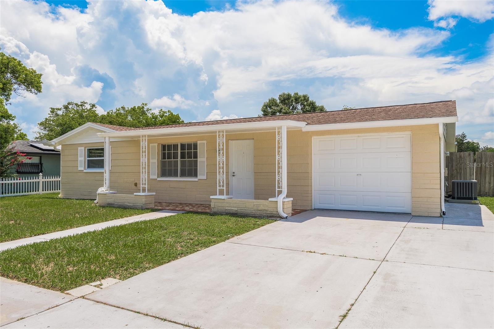 5646 FESTIVO DR, HOLIDAY, FL, 34690