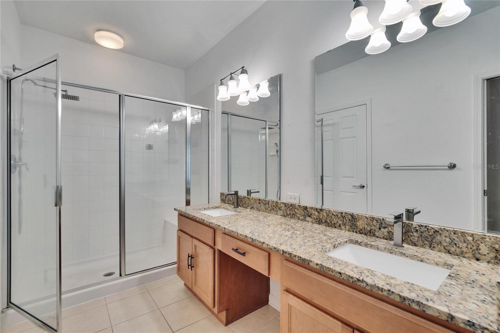 2119 KINGS PALACE DR, RIVERVIEW, FL, 33578