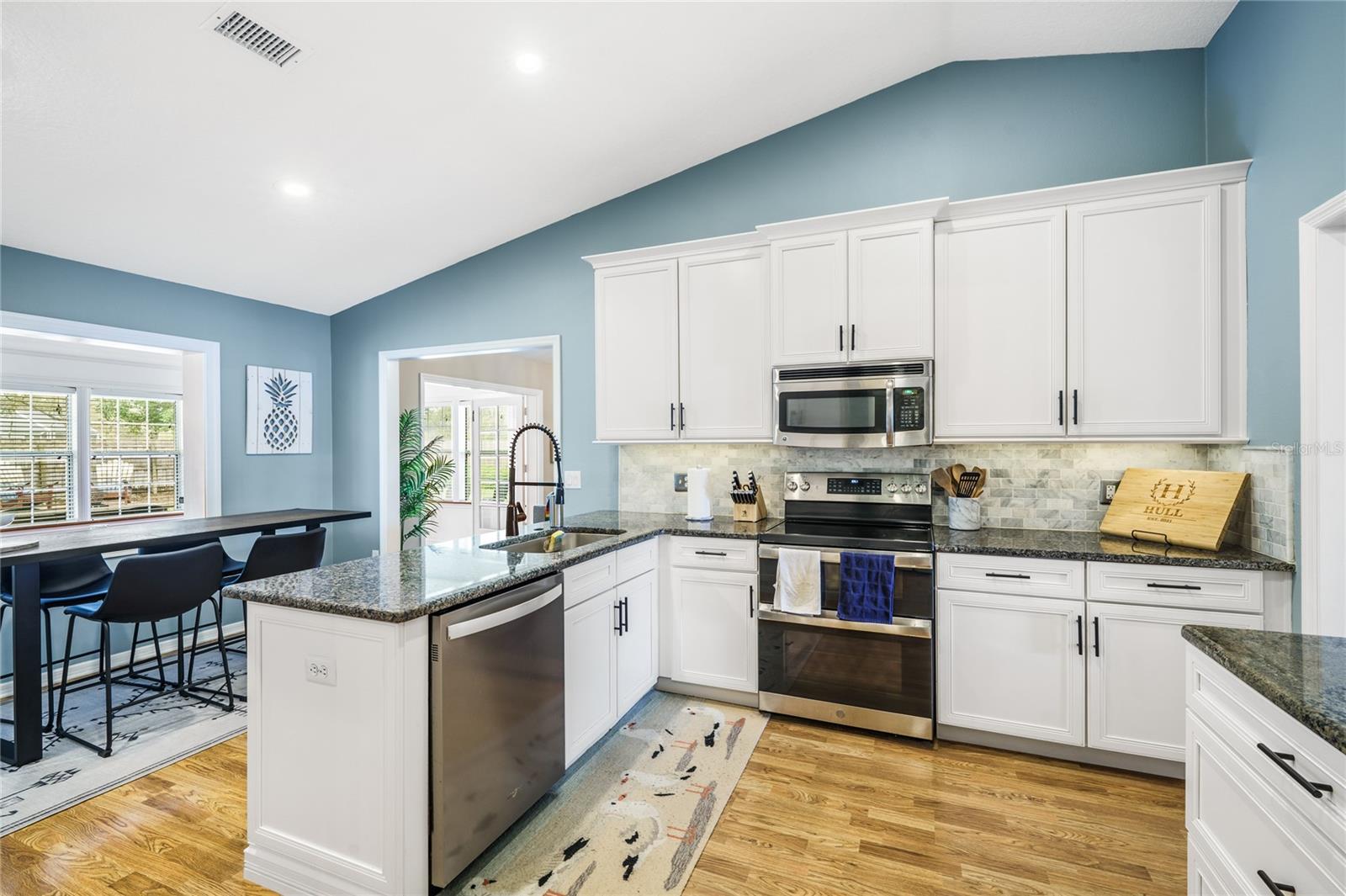 528 WOODVIEW DR, LONGWOOD, FL, 32779