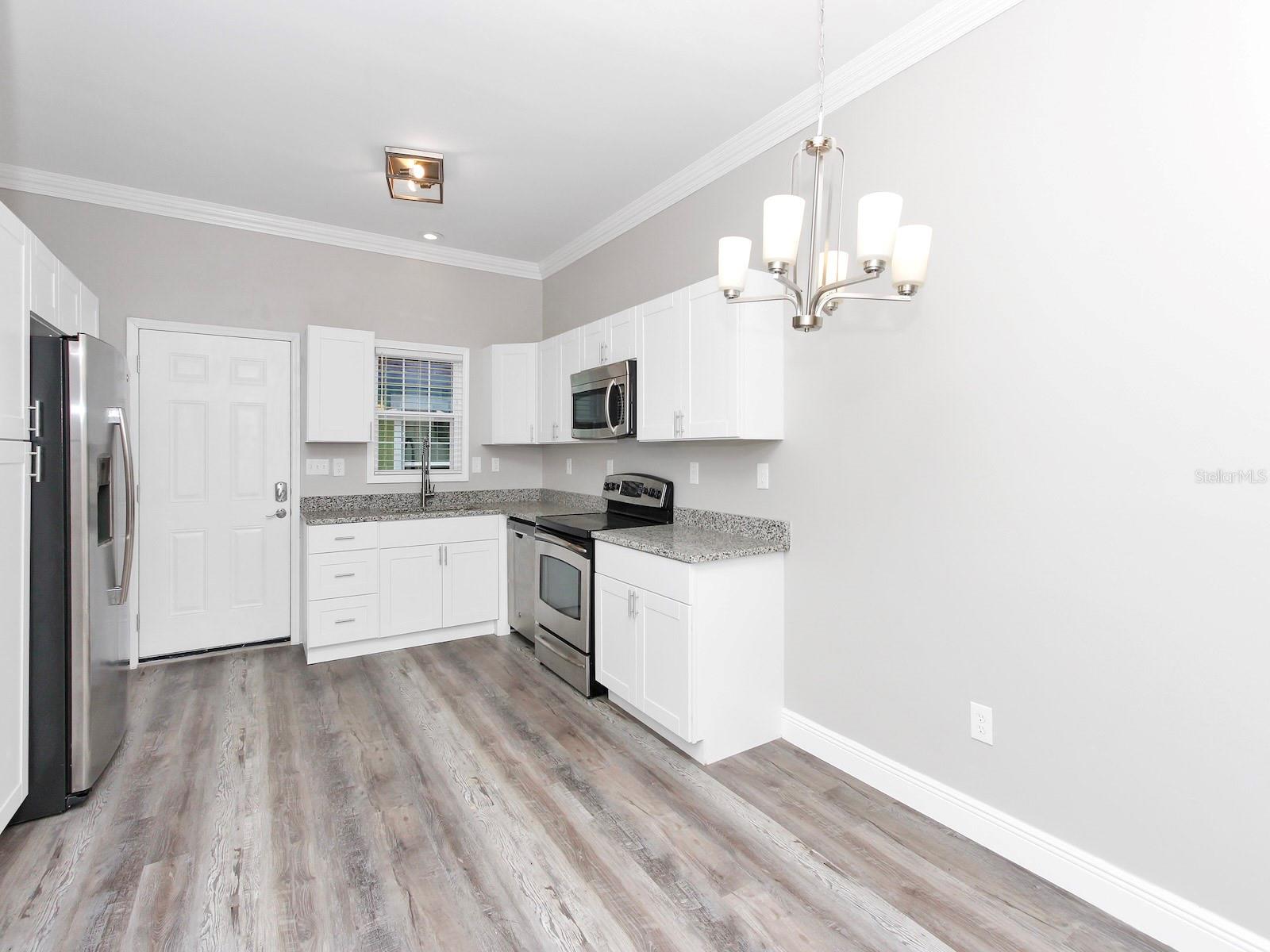 815 MCFALL AVE, ORLANDO, FL, 32805