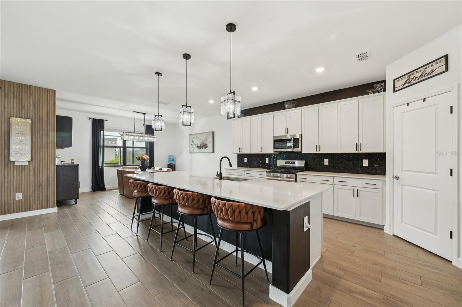 15104 BLUE BAY TER, LAKEWOOD RANCH, FL, 34211