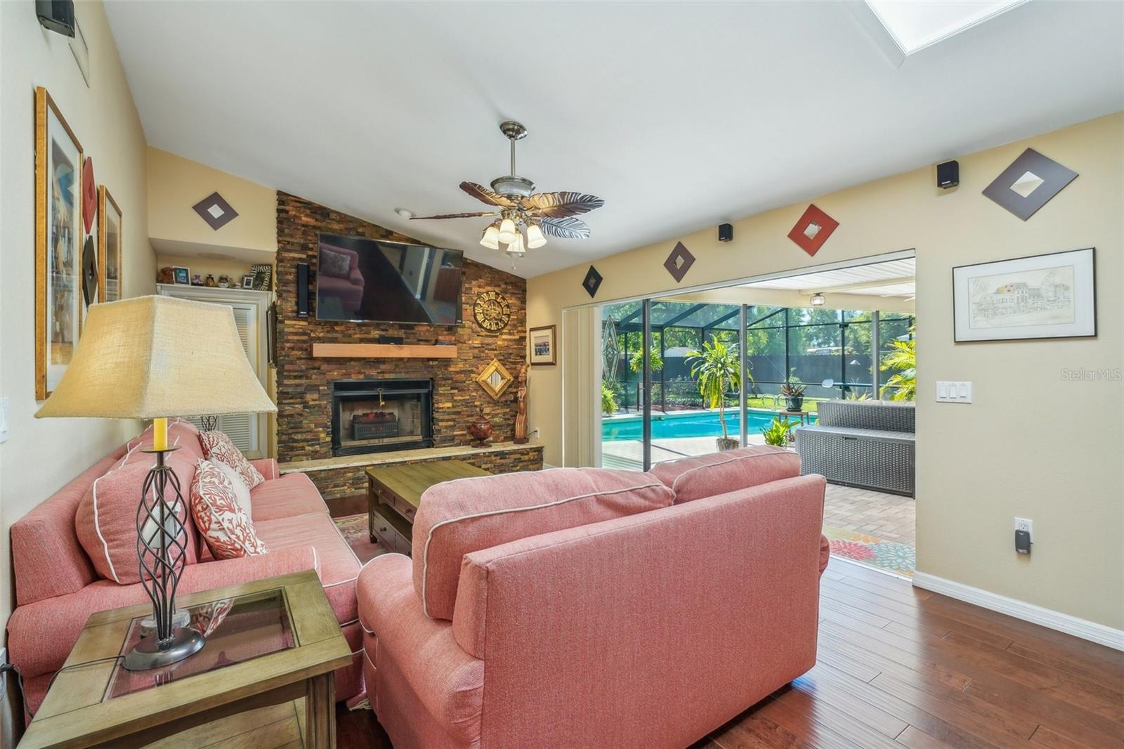 2704 HERNDON ST, VALRICO, FL, 33596