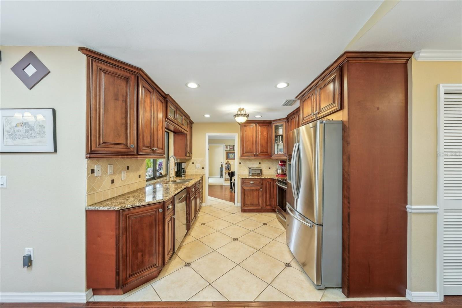 2704 HERNDON ST, VALRICO, FL, 33596