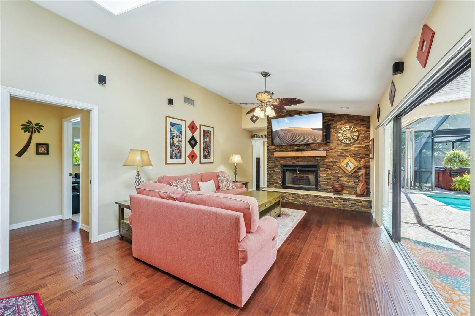 2704 HERNDON ST, VALRICO, FL, 33596