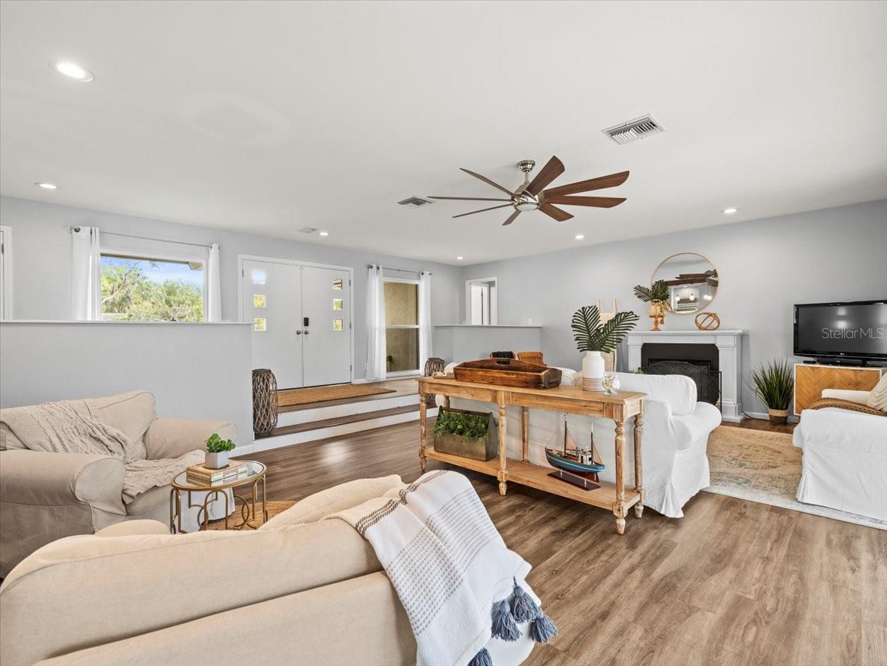 3103 ARECA CIR, TAMPA, FL, 33618