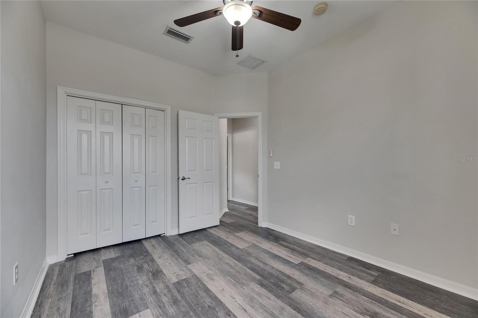 6803 RUNNER OAK DR, WESLEY CHAPEL, FL, 33545