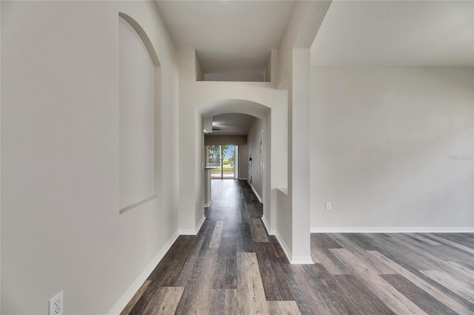 6803 RUNNER OAK DR, WESLEY CHAPEL, FL, 33545