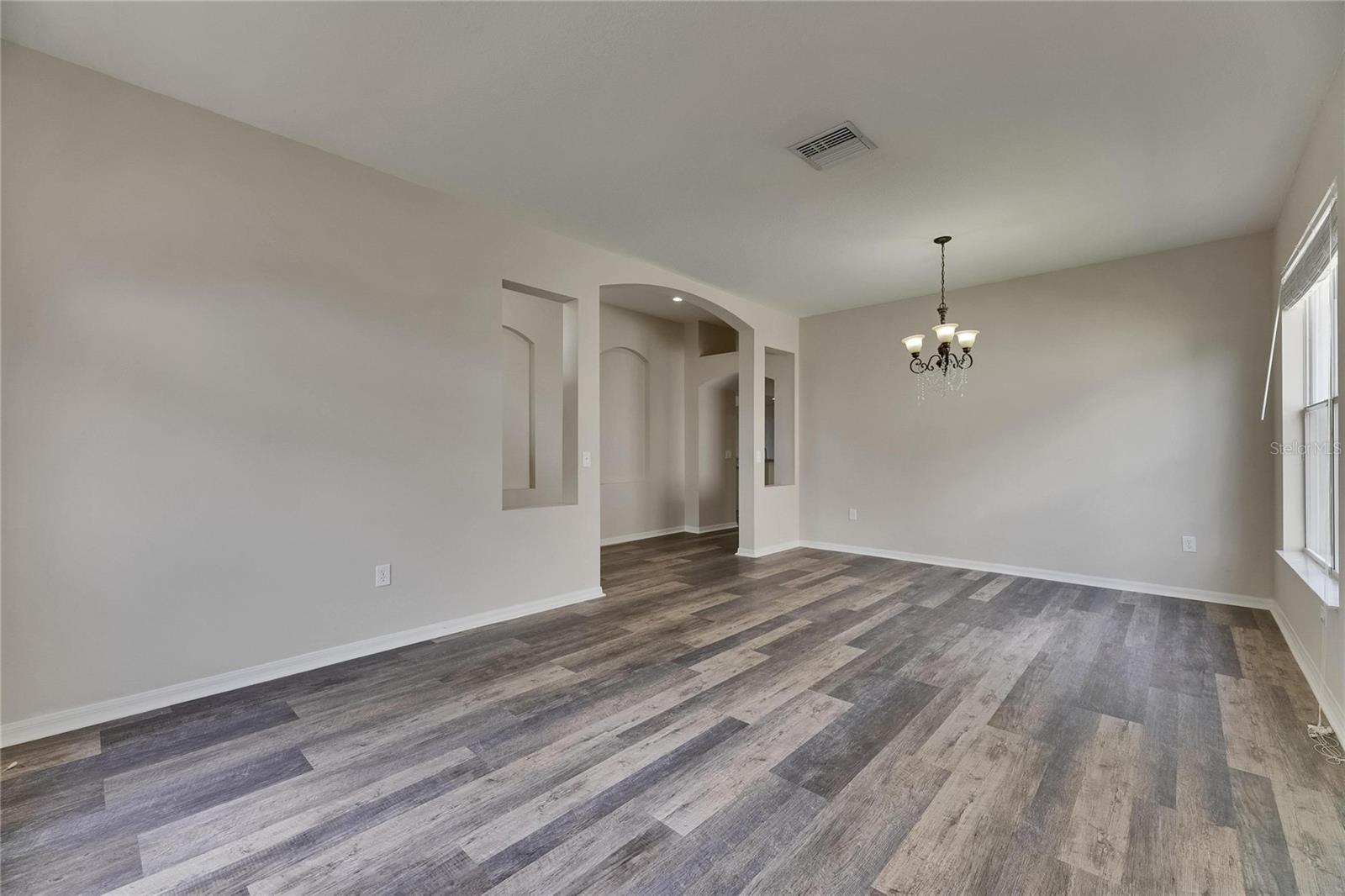 6803 RUNNER OAK DR, WESLEY CHAPEL, FL, 33545