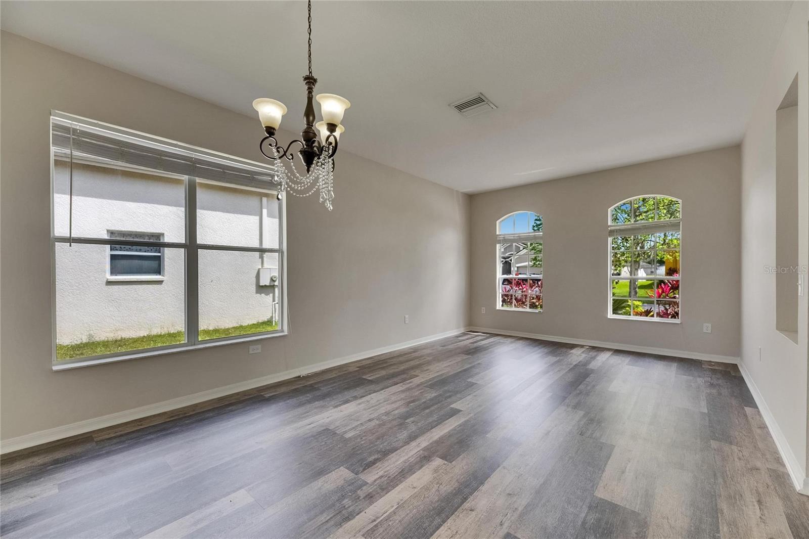 6803 RUNNER OAK DR, WESLEY CHAPEL, FL, 33545