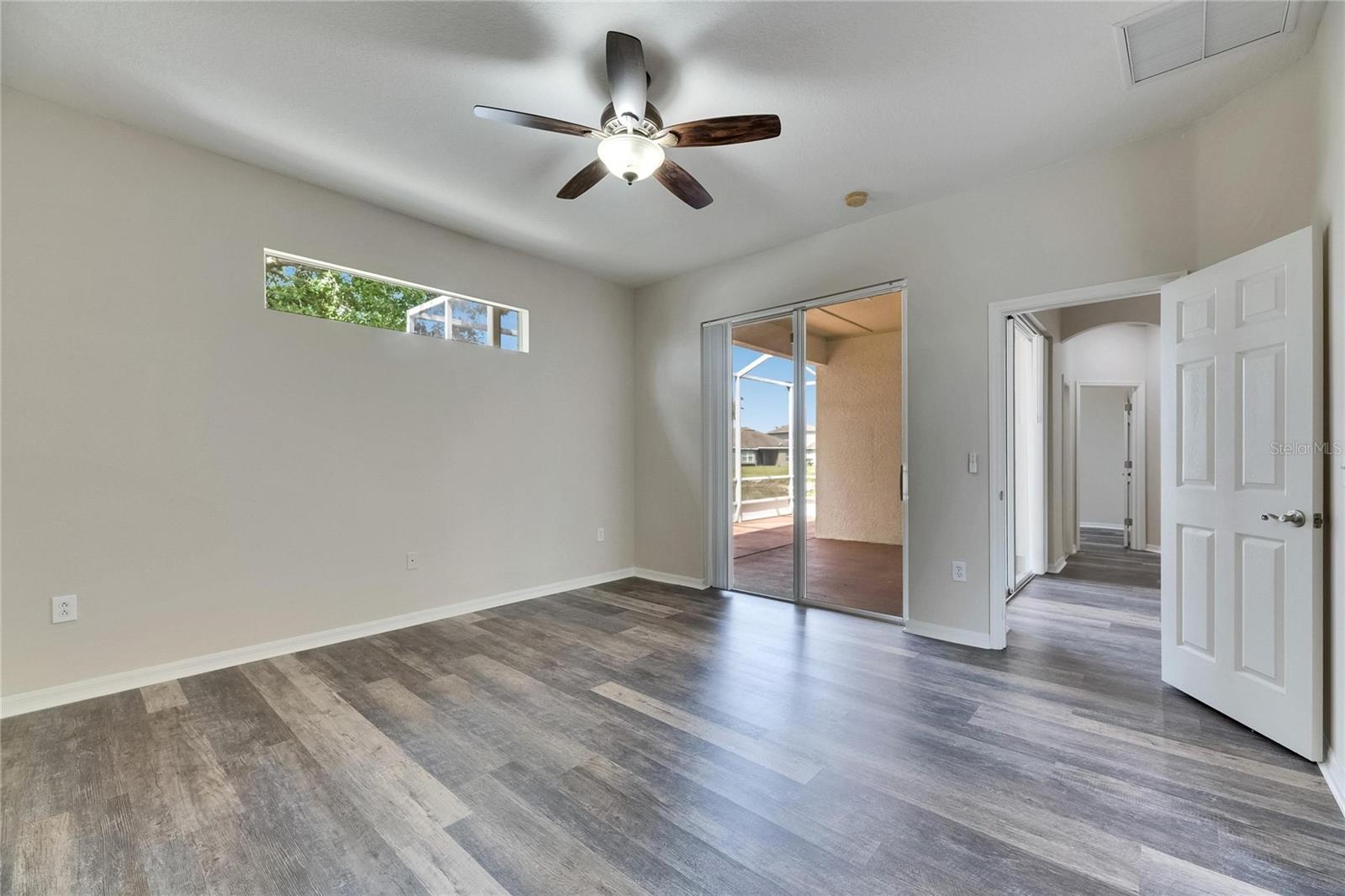 6803 RUNNER OAK DR, WESLEY CHAPEL, FL, 33545