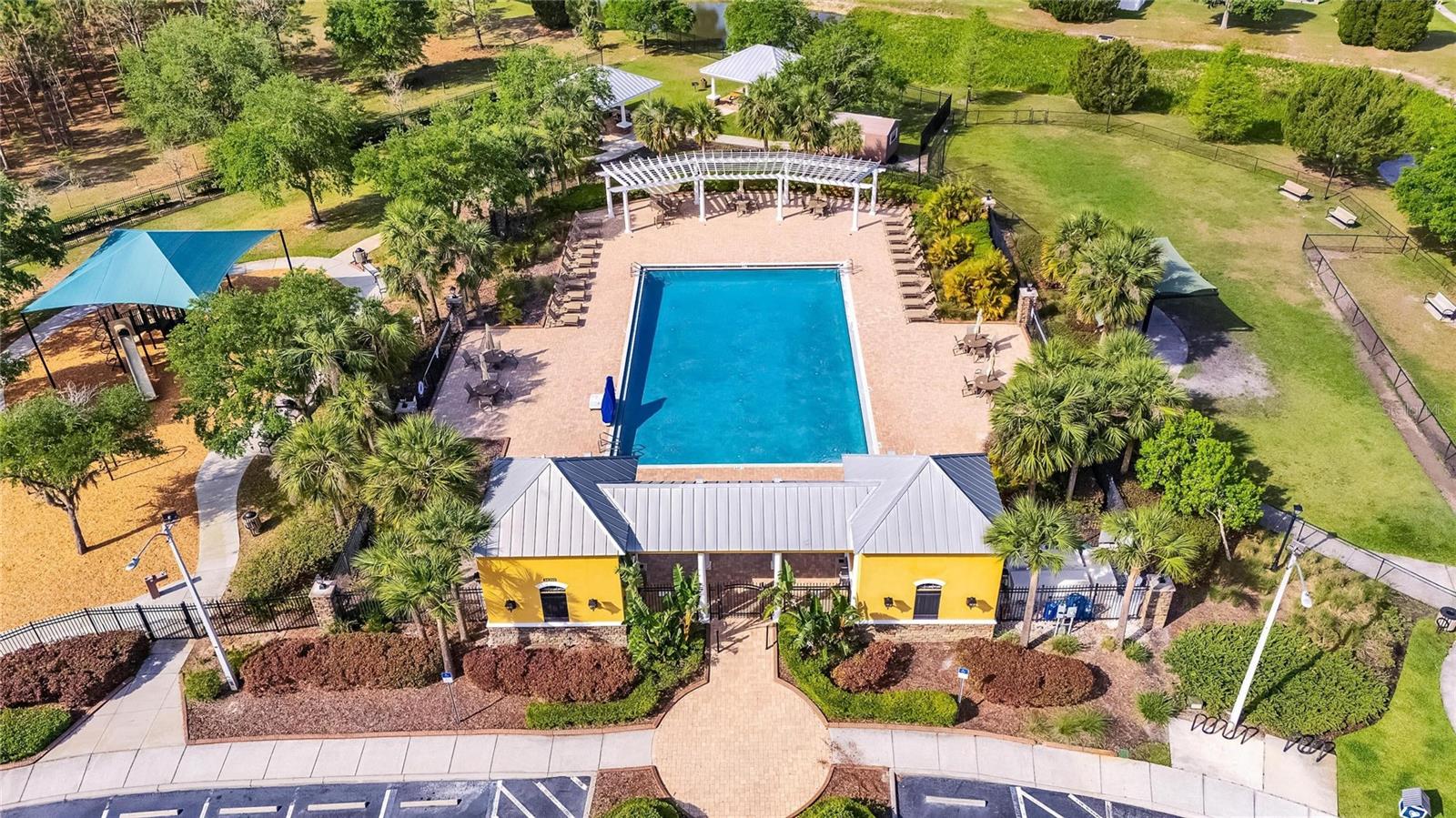 6803 RUNNER OAK DR, WESLEY CHAPEL, FL, 33545