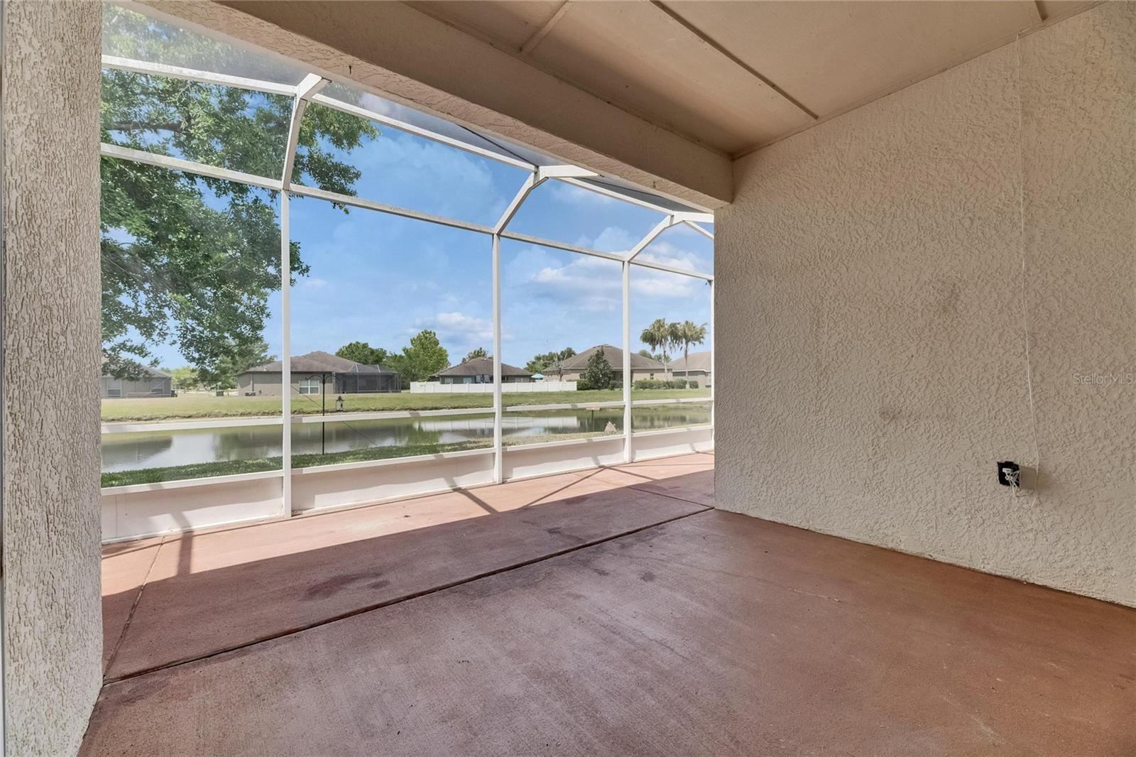 6803 RUNNER OAK DR, WESLEY CHAPEL, FL, 33545