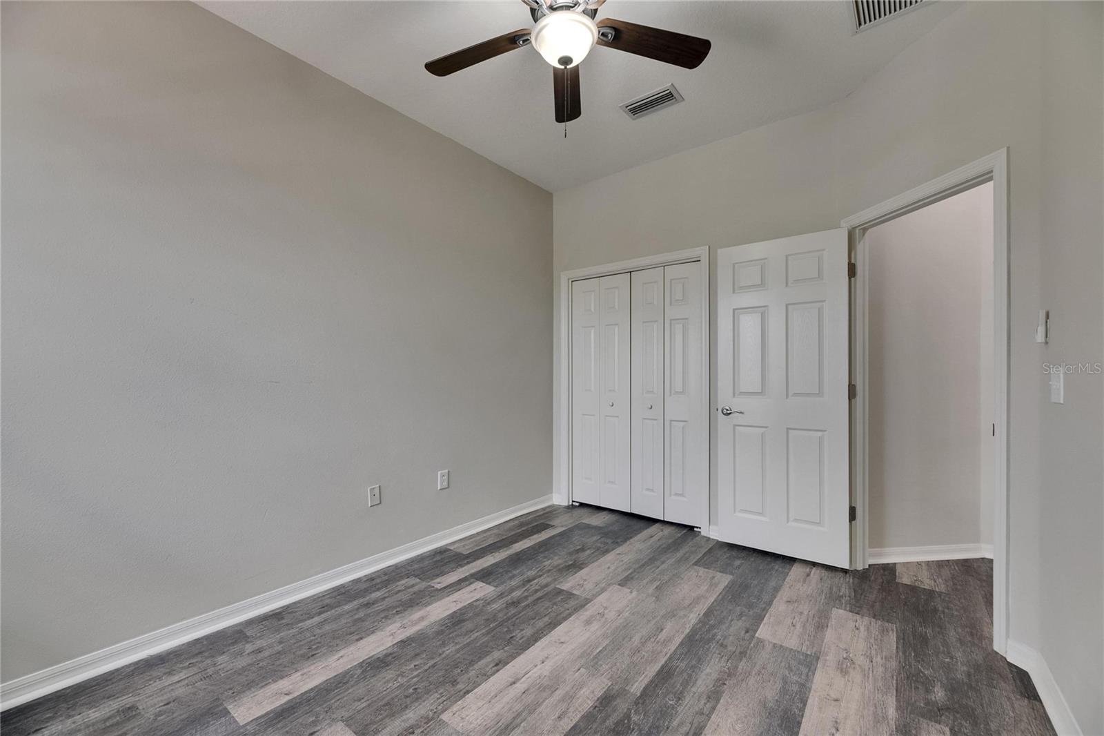 6803 RUNNER OAK DR, WESLEY CHAPEL, FL, 33545