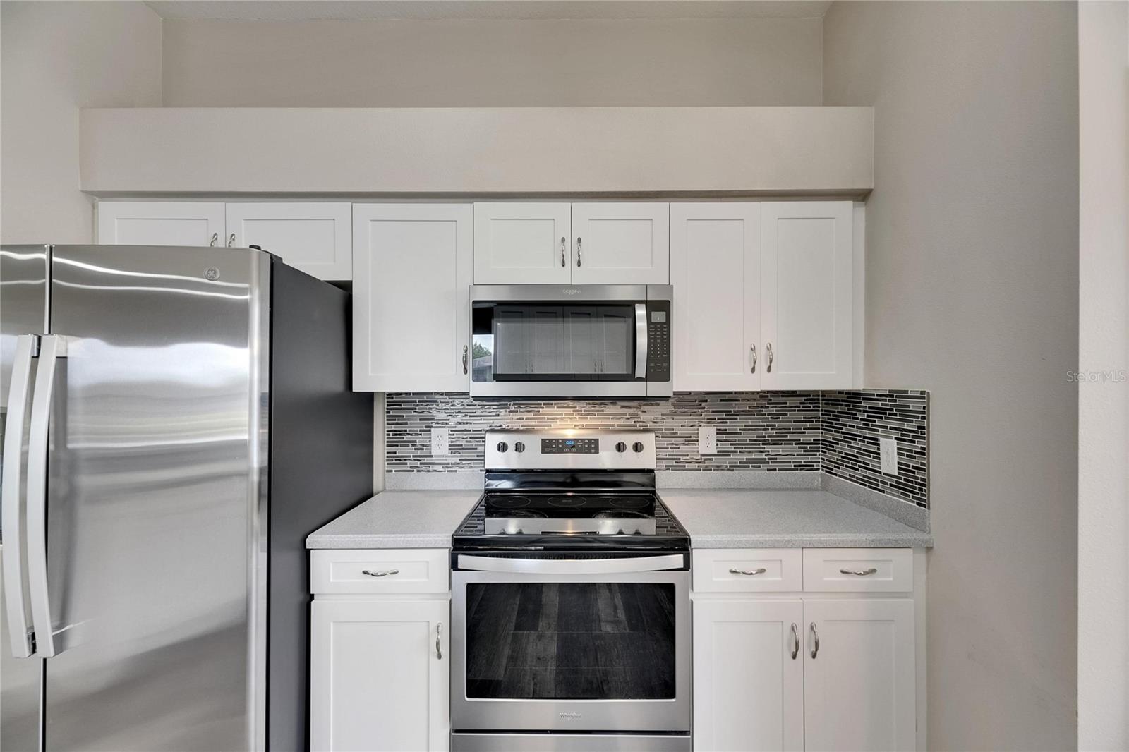 6803 RUNNER OAK DR, WESLEY CHAPEL, FL, 33545