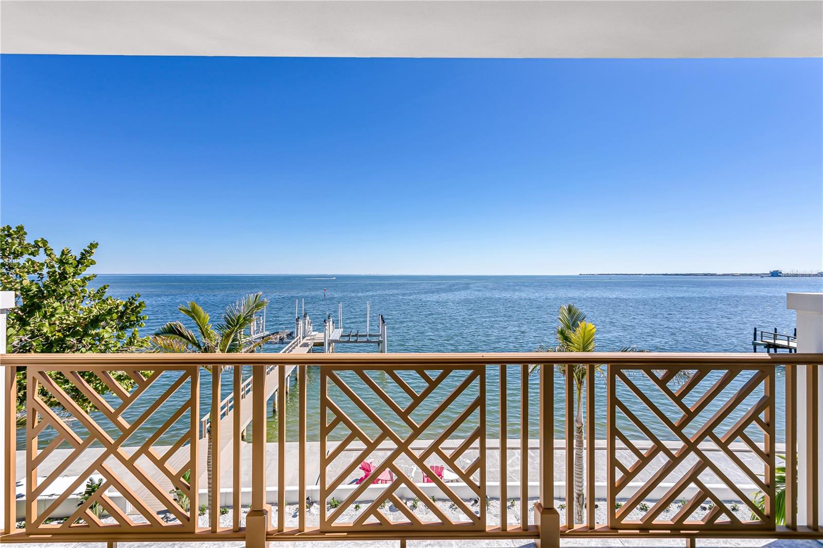 1695 BRIGHTWATERS BLVD NE, ST PETERSBURG, FL, 33704