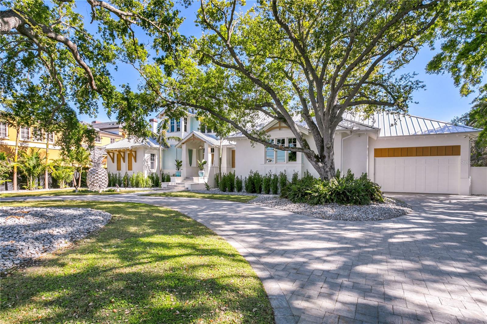 1695 BRIGHTWATERS BLVD NE, ST PETERSBURG, FL, 33704