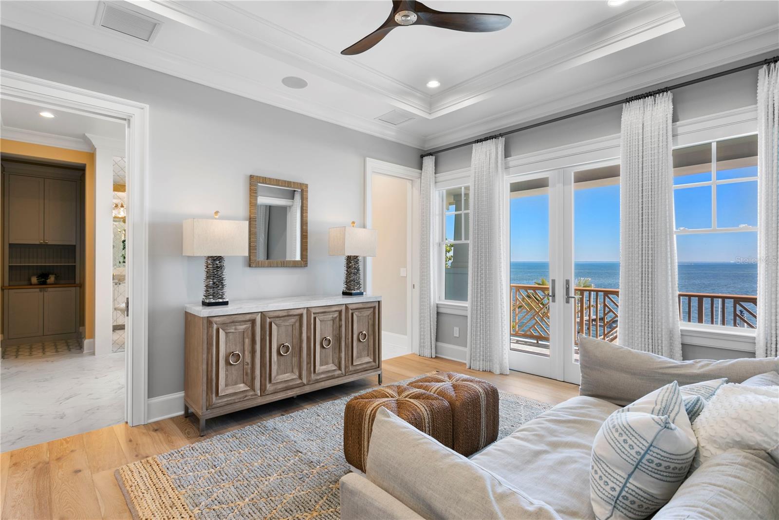 1695 BRIGHTWATERS BLVD NE, ST PETERSBURG, FL, 33704