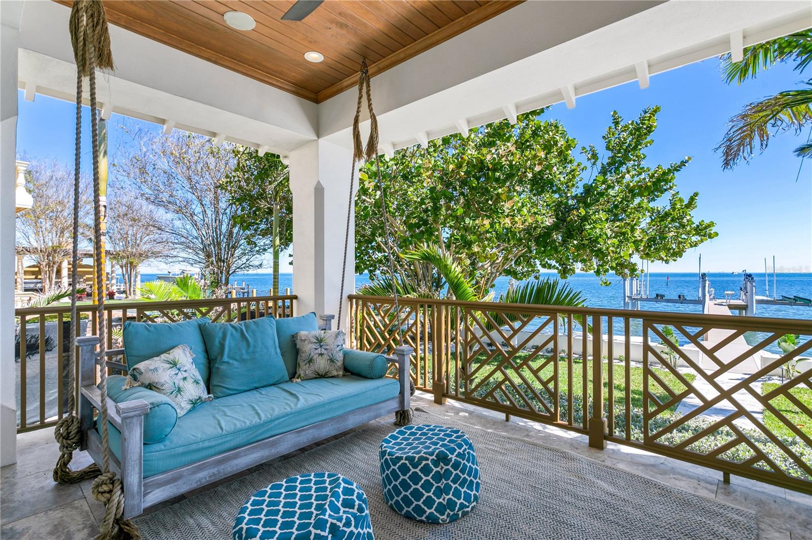 1695 BRIGHTWATERS BLVD NE, ST PETERSBURG, FL, 33704