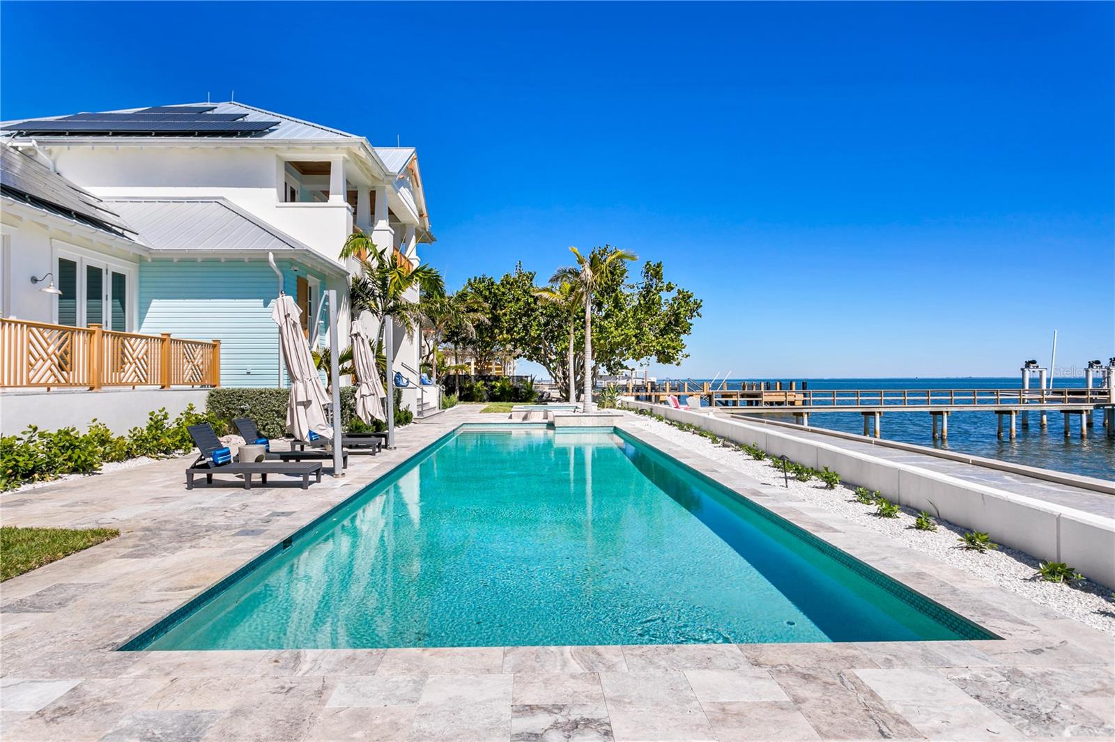 1695 BRIGHTWATERS BLVD NE, ST PETERSBURG, FL, 33704
