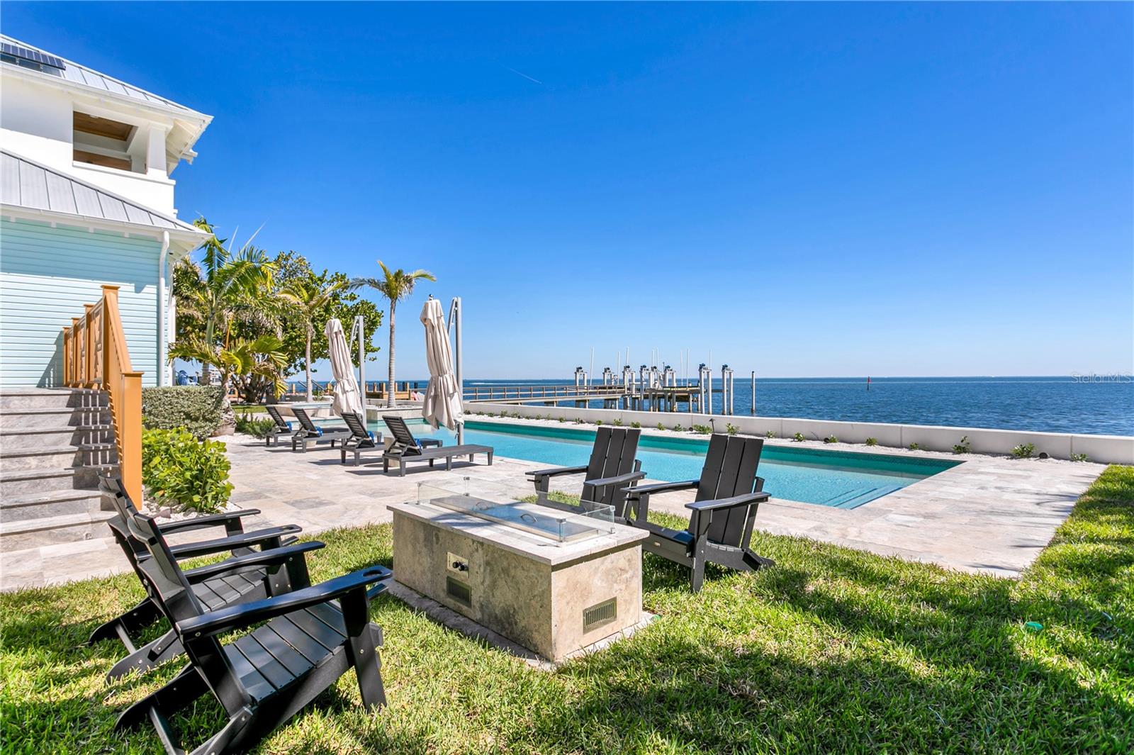 1695 BRIGHTWATERS BLVD NE, ST PETERSBURG, FL, 33704