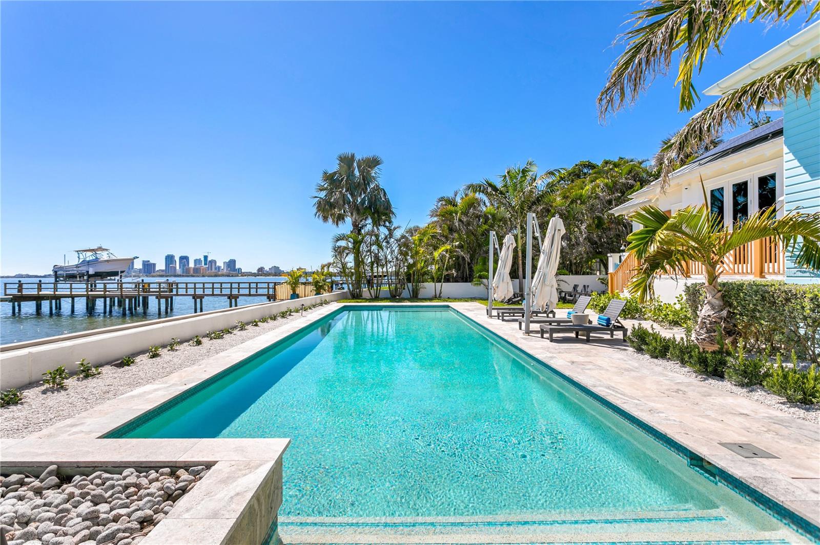 1695 BRIGHTWATERS BLVD NE, ST PETERSBURG, FL, 33704