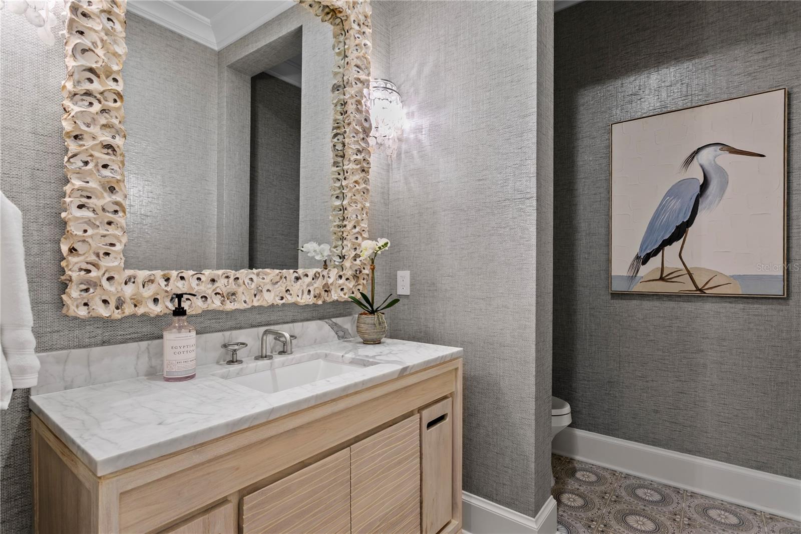 1695 BRIGHTWATERS BLVD NE, ST PETERSBURG, FL, 33704