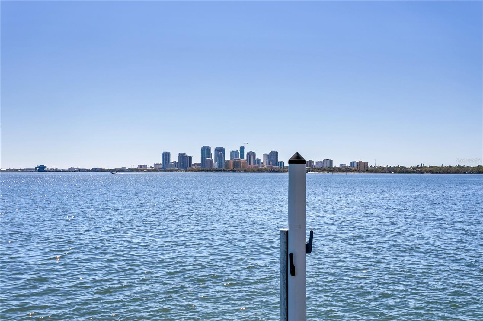 1695 BRIGHTWATERS BLVD NE, ST PETERSBURG, FL, 33704