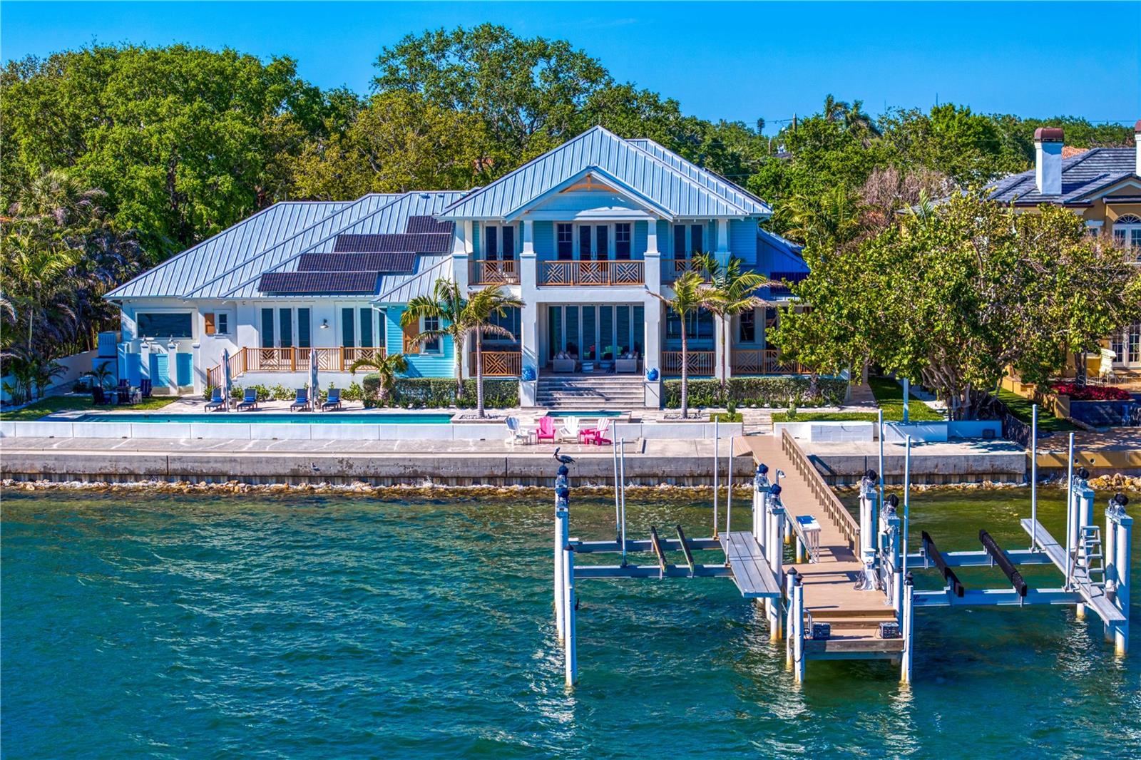 1695 BRIGHTWATERS BLVD NE, ST PETERSBURG, FL, 33704