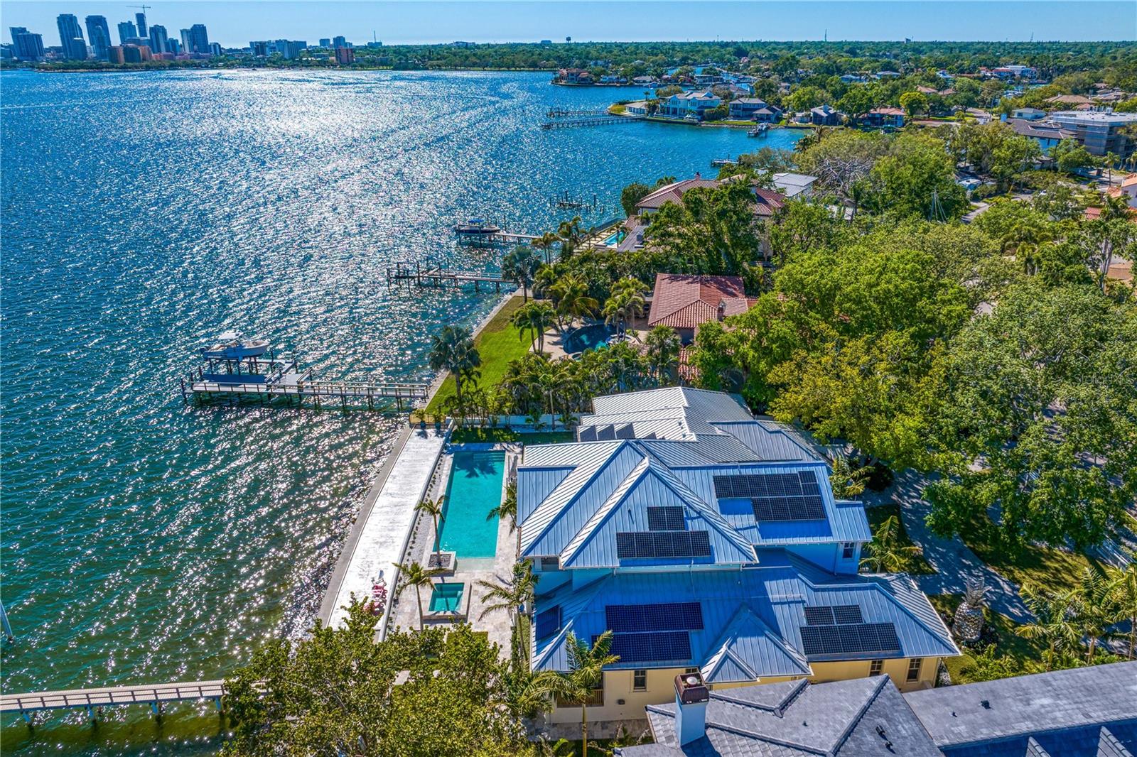 1695 BRIGHTWATERS BLVD NE, ST PETERSBURG, FL, 33704