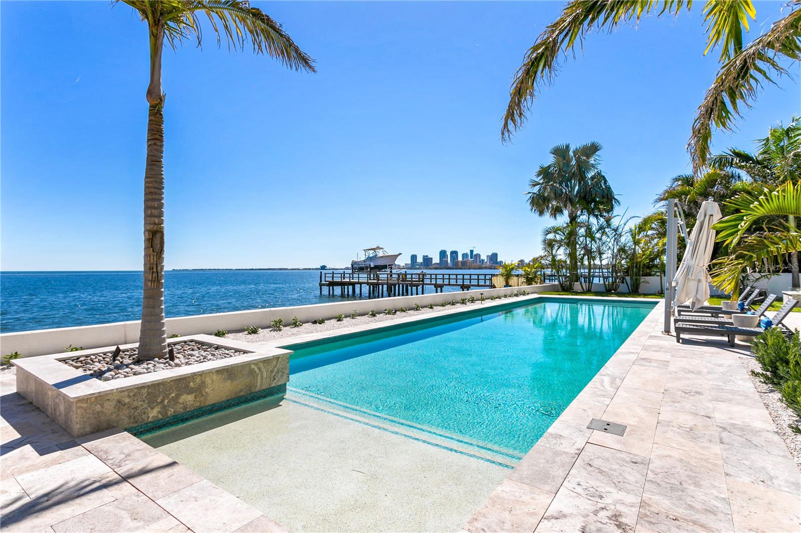 1695 BRIGHTWATERS BLVD NE, ST PETERSBURG, FL, 33704