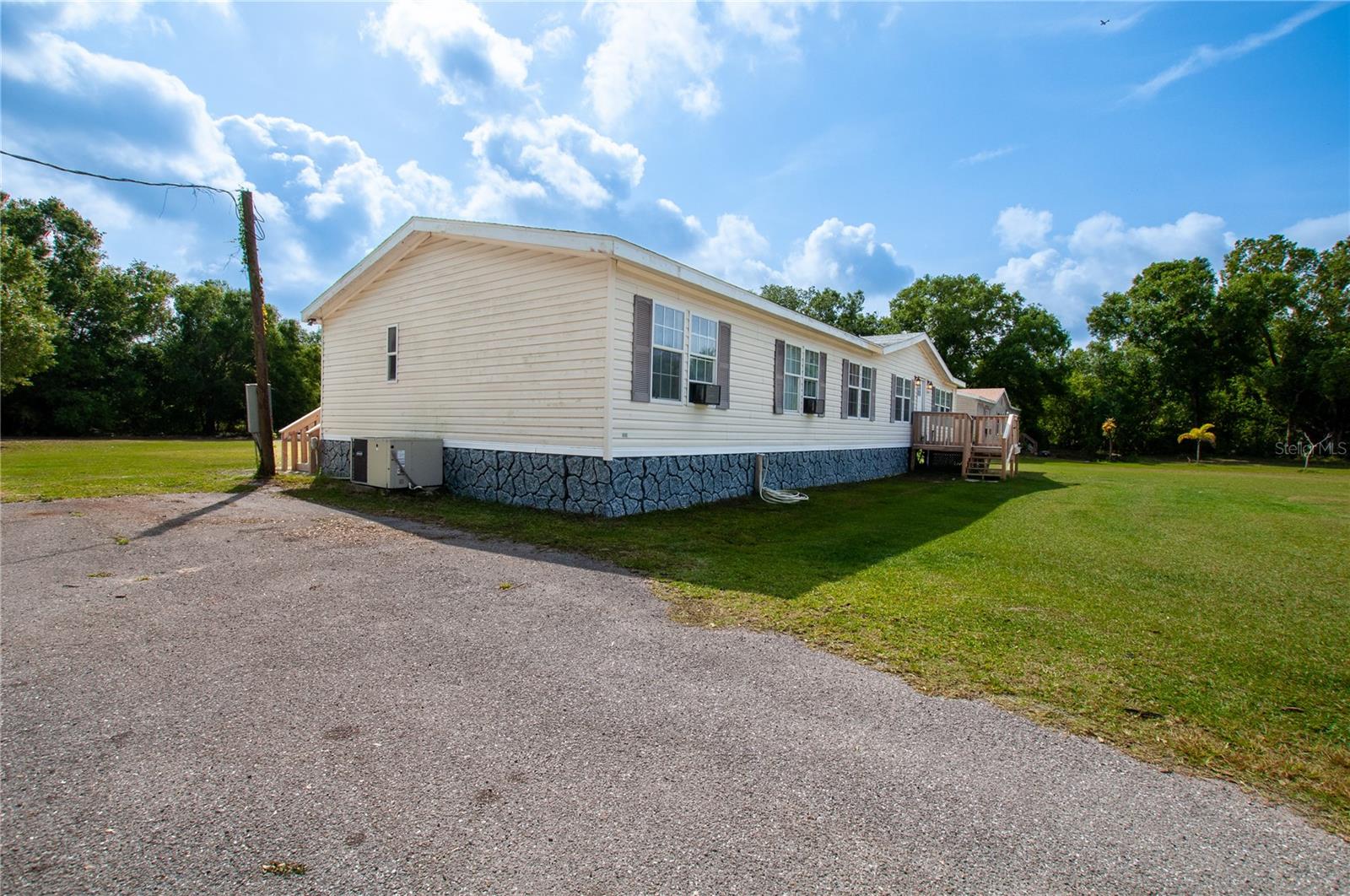 2348 NW HOWARD AVE, ARCADIA, FL, 34266