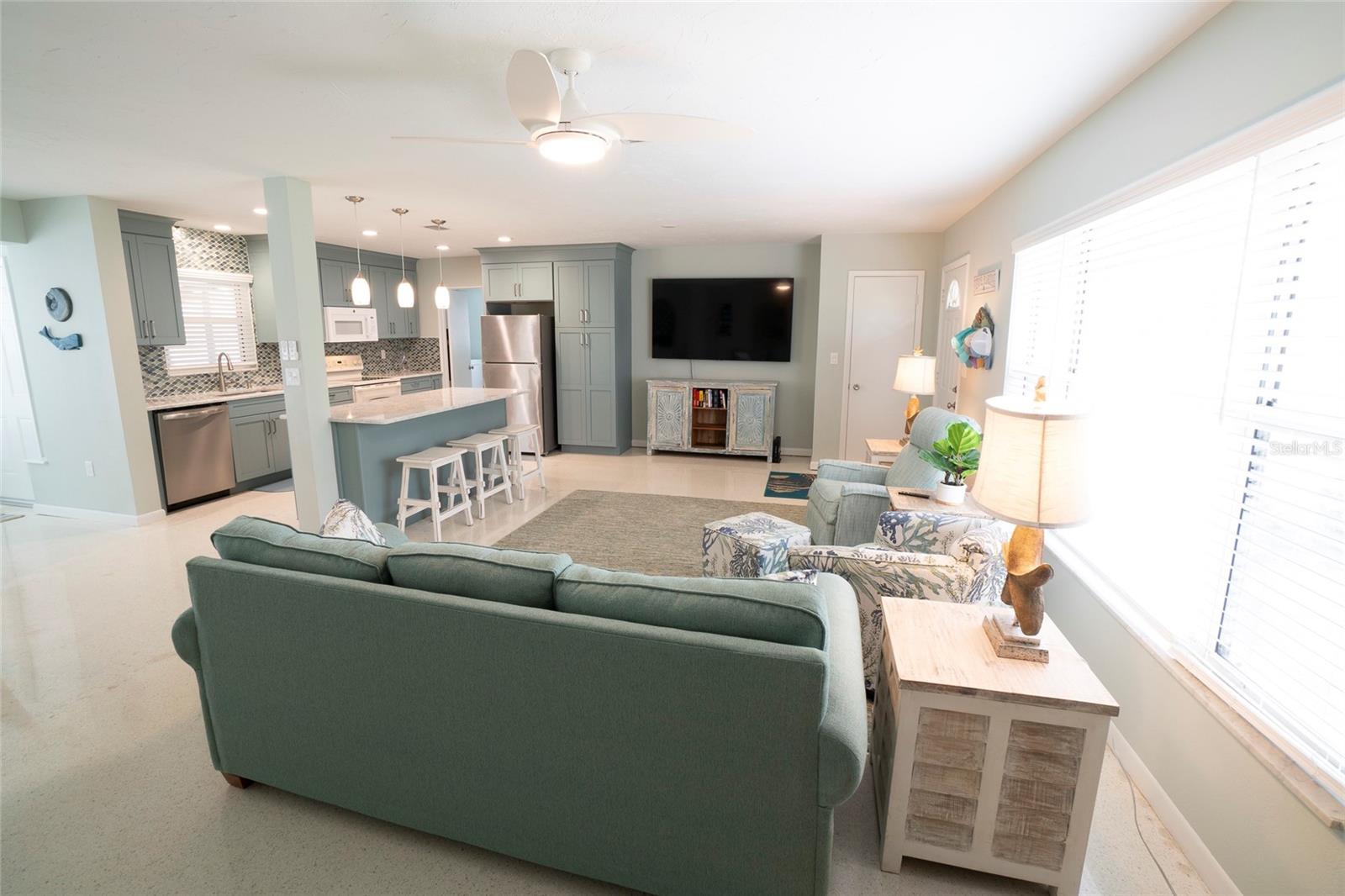 1025 FALCON RD, VENICE, FL, 34293