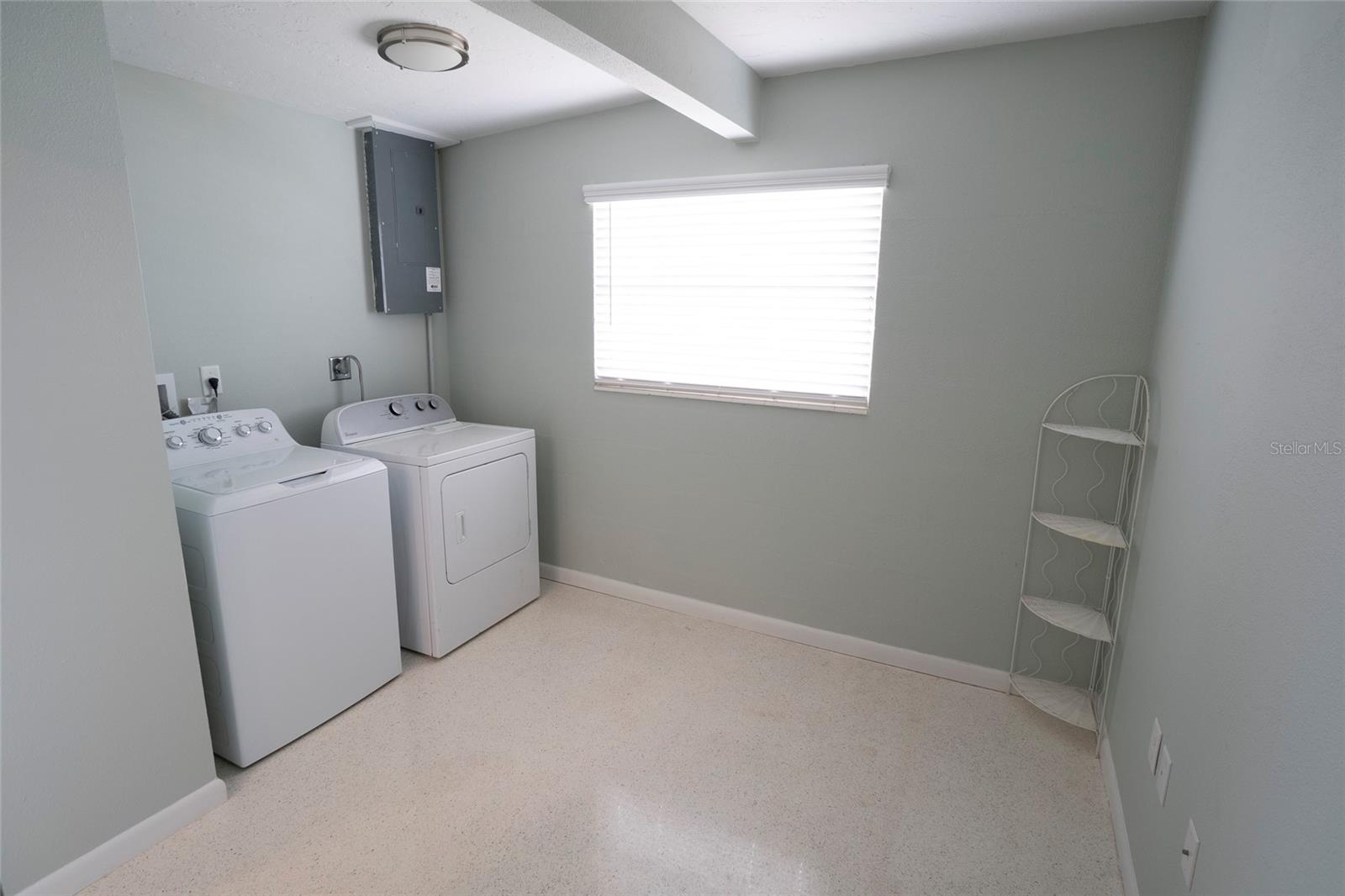 1025 FALCON RD, VENICE, FL, 34293