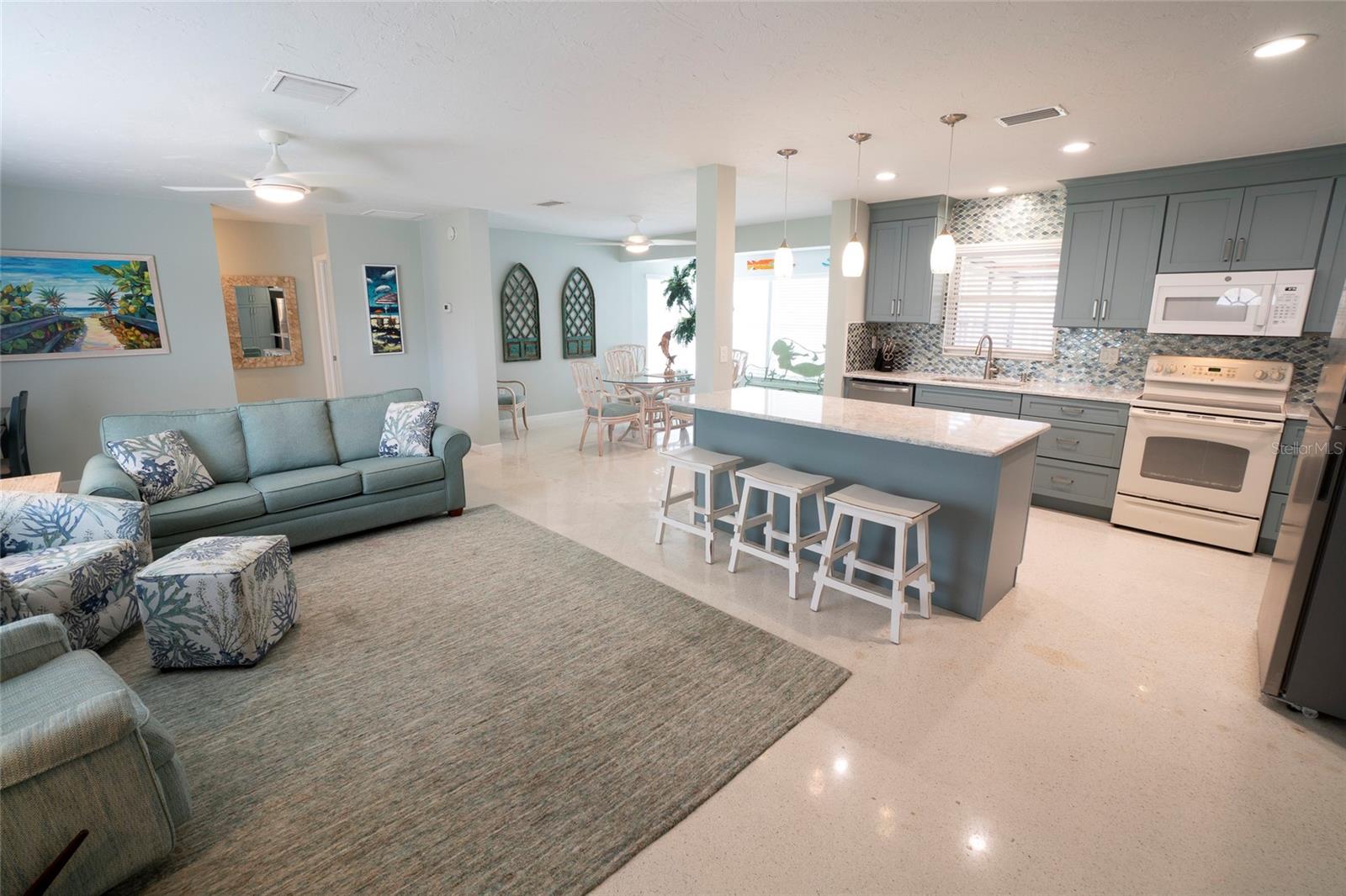 1025 FALCON RD, VENICE, FL, 34293