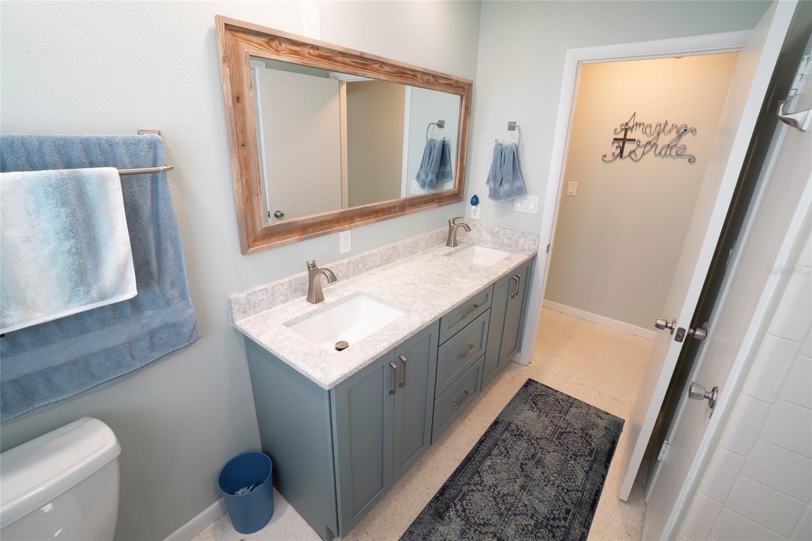 1025 FALCON RD, VENICE, FL, 34293
