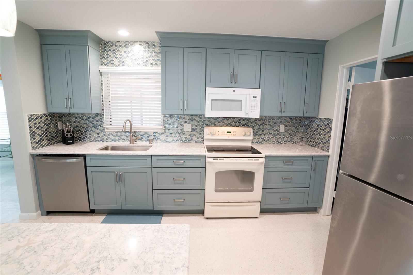 1025 FALCON RD, VENICE, FL, 34293